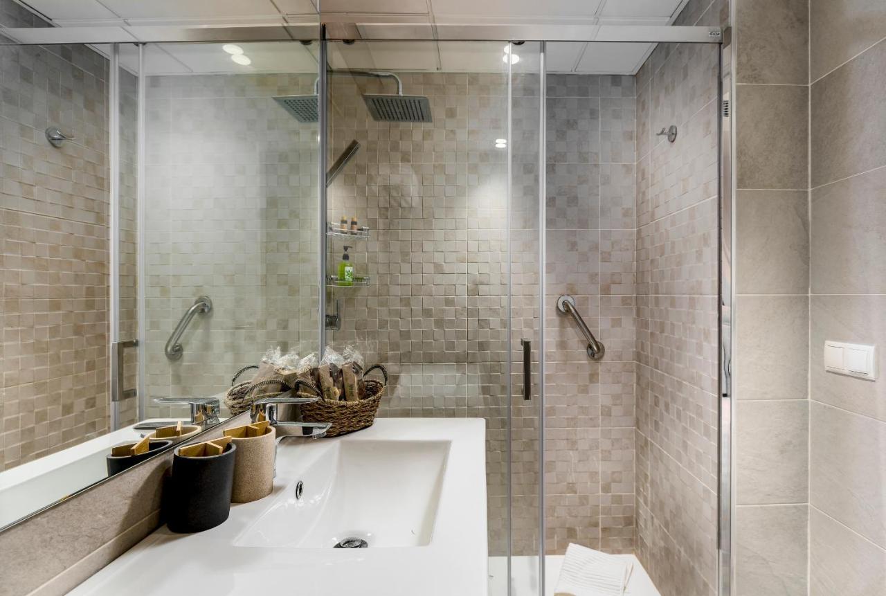 Apartamento Deluxe Con Piscina, Terraza & Parking Malaga Ngoại thất bức ảnh